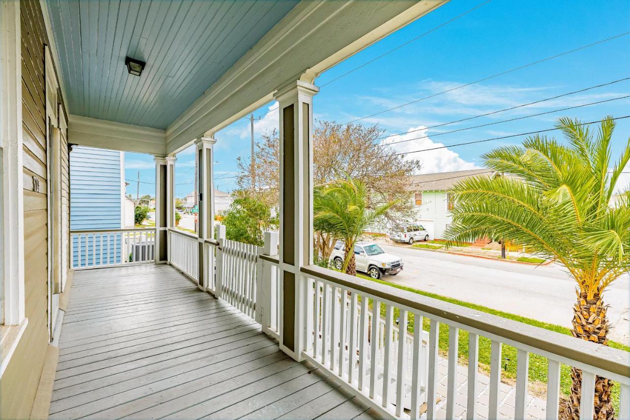 Ocean Waves Galveston Exterior foto